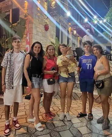 Picasso Pansiyon Çeşme